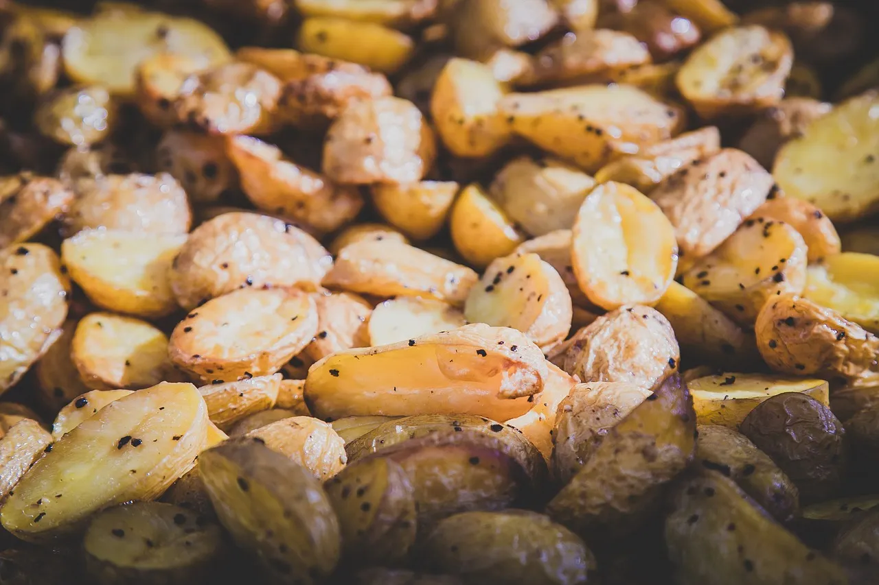 Salt and Vinegar Chicken and Potatoes - Tastemaker Blog