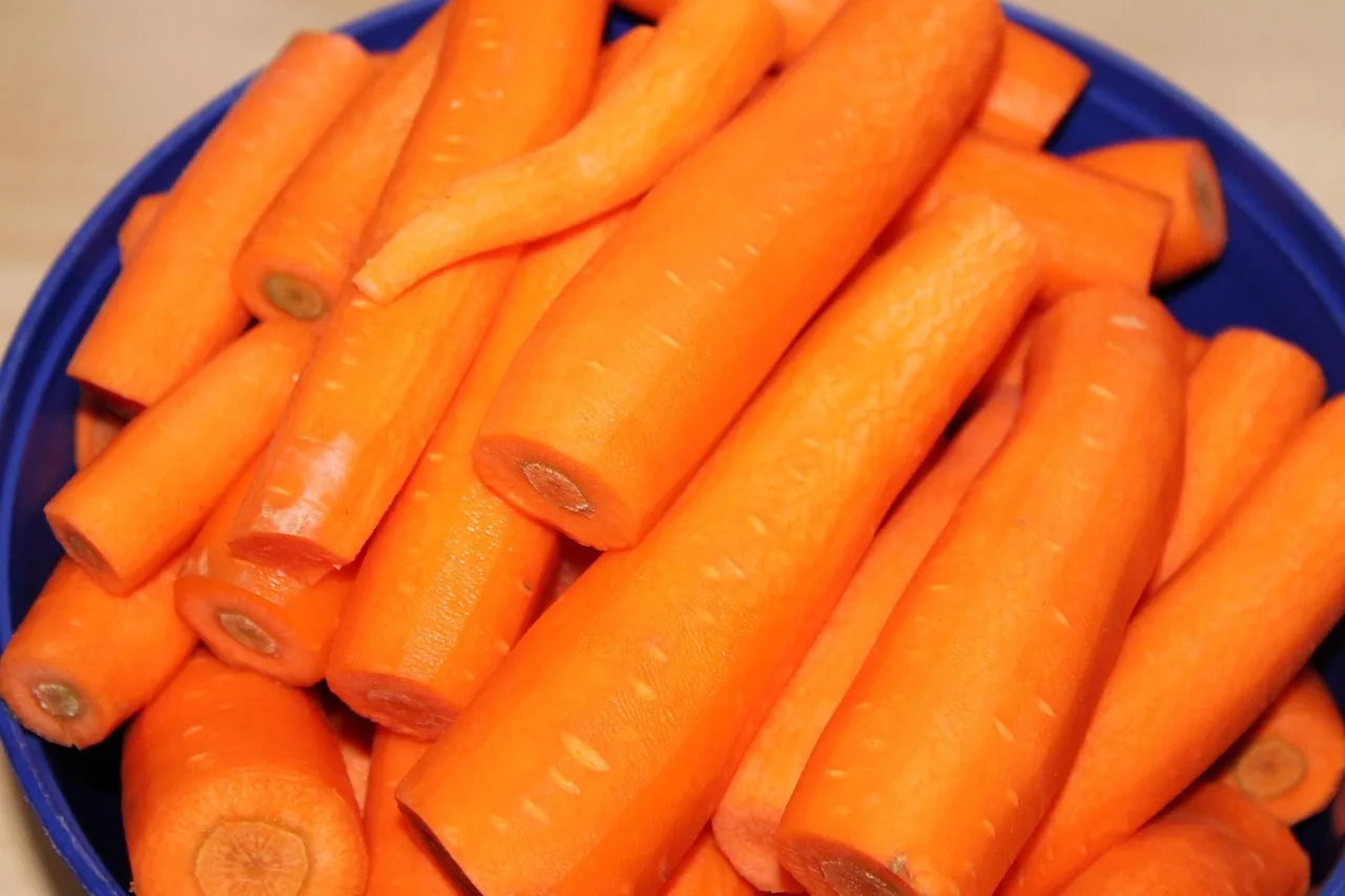 Spicy Pickled Carrots - Tastemaker Blog