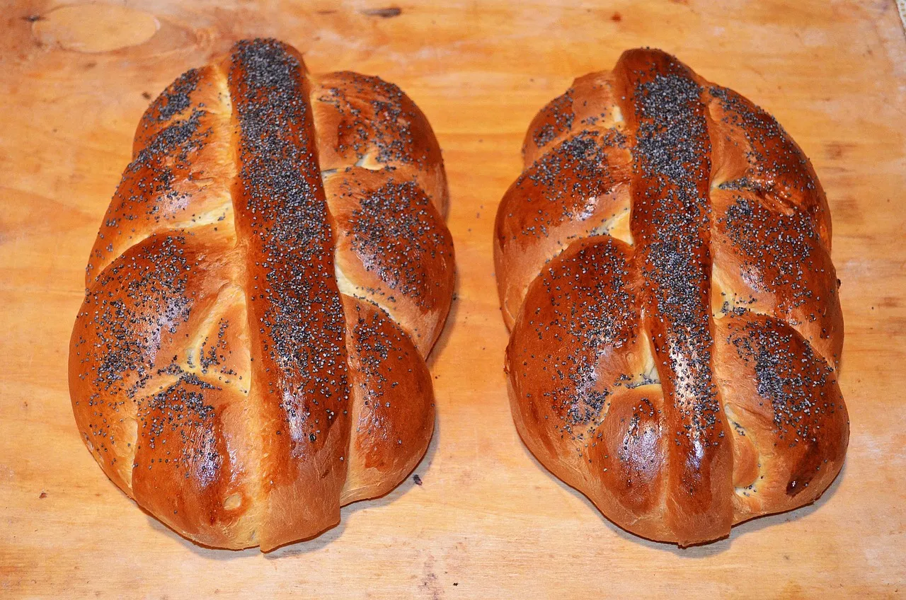 Our Favorite Sweet Rolls - Tastemaker Blog
