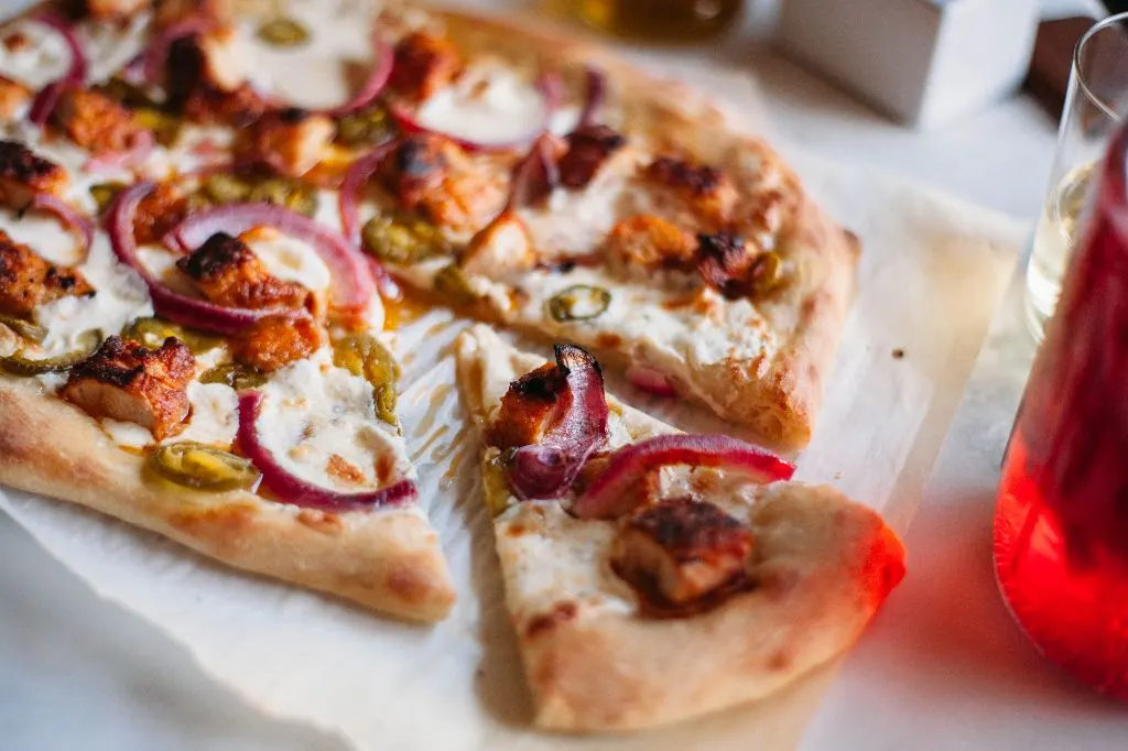 Nashville Hot Chicken Pizza - Tastemaker Blog